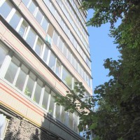 Продається чудова затишна 2к квартира по Горіхуватському шляху 11 Киев