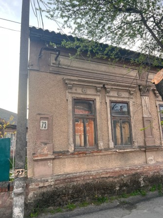 Приміщення 30 м² в центрі | під бізнес | біля термальних басейнів - фото 1