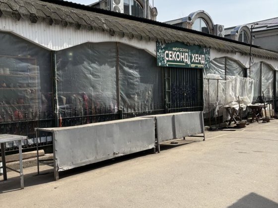 Продам приміщення магазину 90 кв.м.Продовольчий ринок.Земля у власност Владимир