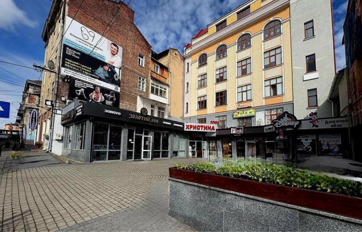 Продаж комерційного приміщення в центрі Дрогобича - фото 1