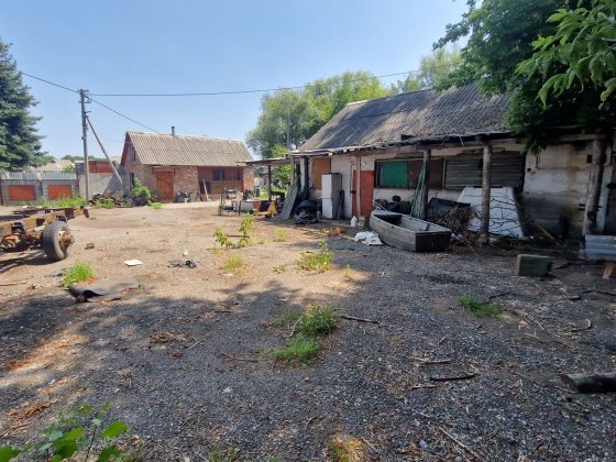 Продам територію з гаражами Изюм