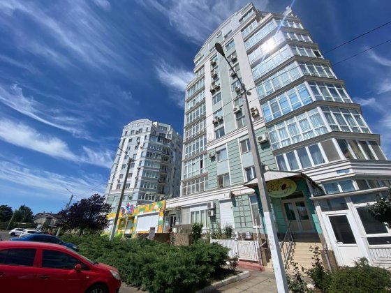 Коммерческое помещение 80 метров Парковая Чорноморськ
