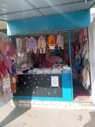Кіоск на речовому ринку - фото 1