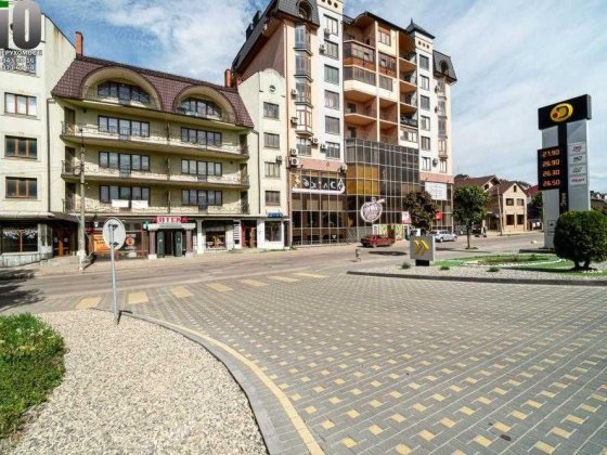 Продаю комерційне приміщення вул.Бандери Коломия