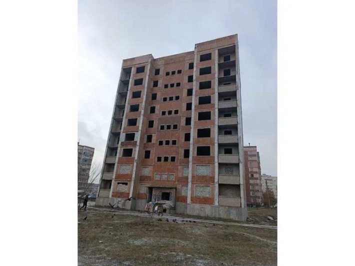 ПРОДАЖ - Незавершене будівництво 108-квартирного житлового будинку, площею 3204,0 кв.м. м. Лозова - фото 1