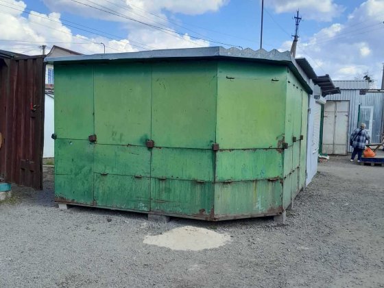 Продам металевий кіоск  3,6 × 4,0 = 15м.2 в м. Славута. Славута