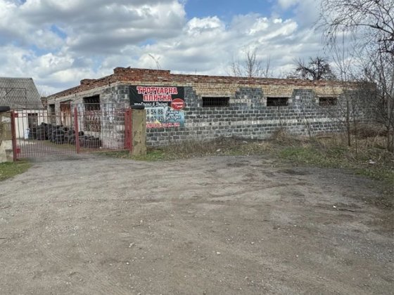 Помещение комерция 500 м2, первая линия, земля Славянск