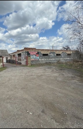 Помещение комерция 500 м2, первая линия, земля - фото 1