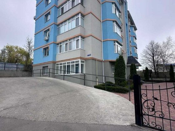 Продаж комерційного приміщення Умань