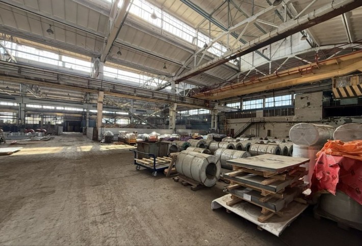 Виробничо-складський комплекс 21 000 м² можливий продаж з ж/д гілкою 1.2 МВт кран-балки 10/20 т висо - фото 1