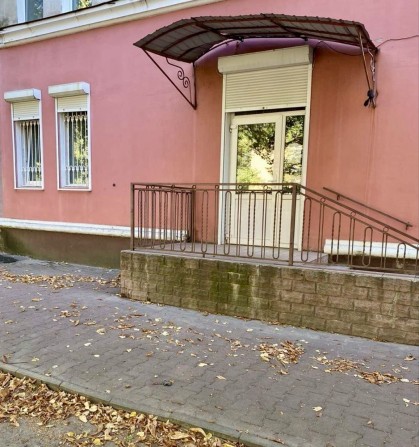 Продам або здам в оренду комерційне приміщення. Шостка, центр міста - фото 1