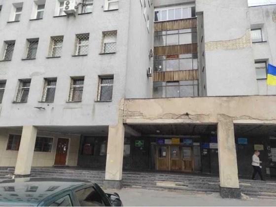 ПРОДАЖ - 27/1000 частки нежитлової будівлі, площею 80,7 кв.м. м. Шепетівка Шепетівка