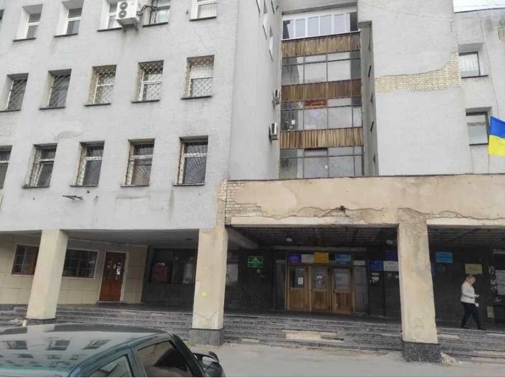 ПРОДАЖ - 27/1000 частки нежитлової будівлі, площею 80,7 кв.м. м. Шепетівка - фото 1