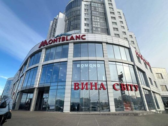 Продаж комерційного приміщення з орендарем. Хмельницкий