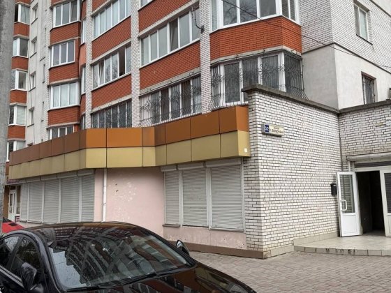 Продаж  приміщення 226м.кв Дубово.Фасад.Окремий вхід. Хмельницкий