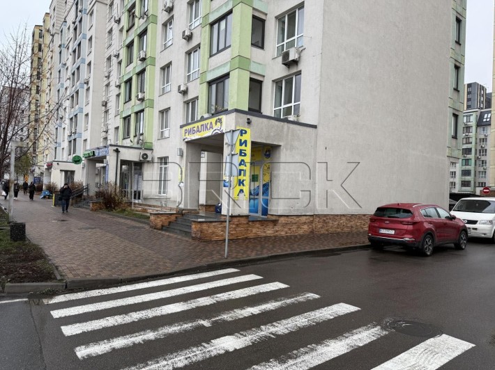 Комерційне приміщення з ремонтом 167м2 в ЖК Акварелі 1 - фото 1