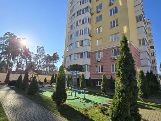 Продаж комерційного приміщення з ремонтом в Бучі! Сухе, окремий вхід! Буча