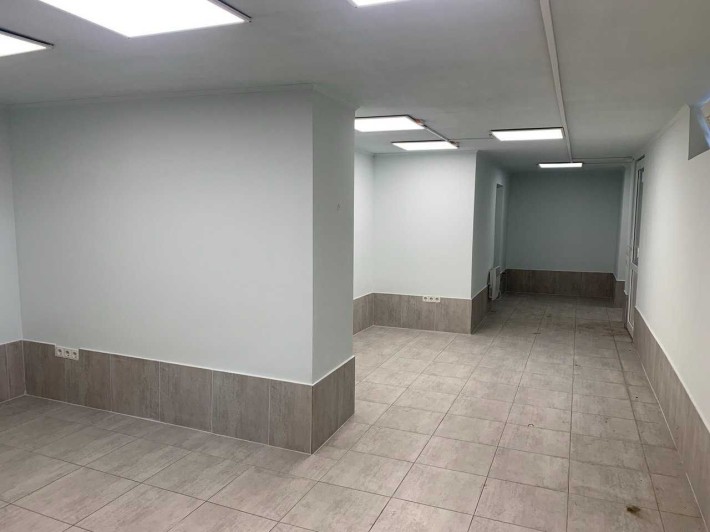 Продаю цокольне приміщення з вікнами 56м2 в ЖК Акварелі 2,  м. Вишневе, вул. Скрябіна, 29 - фото 1