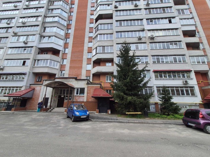 Продажа нежитлового приміщення в м. Бровари вул. Грушевського - фото 1