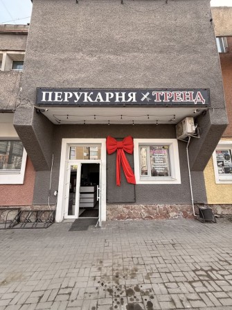 Фасадне Приміщення по вул. Вовчинецька. Гарні оренларі - фото 1