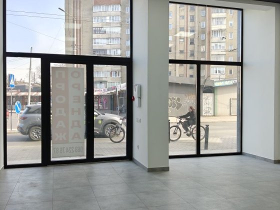 Продаж (можлива оренда) комер приміщення 94,6м2 Вовчинецька 55 Івано-Франківськ