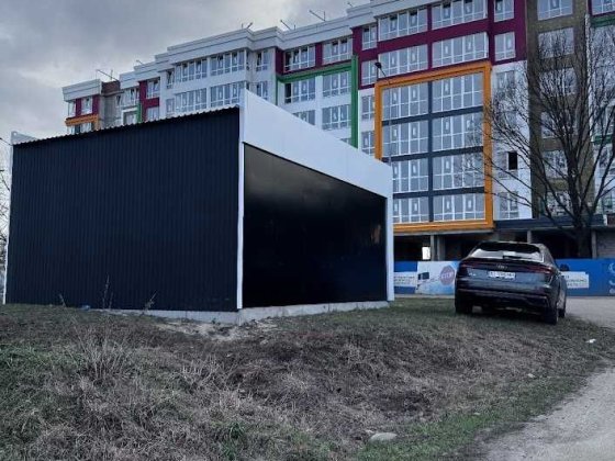 Без комісії! Фасад 42м² навпроти ЖК Піонерський, перехрестя, Вишневе Вишневе
