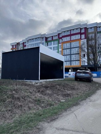 Без комісії! Фасад 42м² навпроти ЖК Піонерський, перехрестя, Вишневе - фото 1