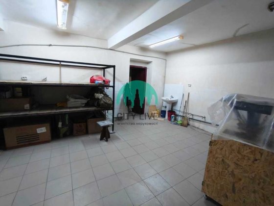 Продаж нежитлового приміщення в центрі міста по вул Гординського (60) Івано-Франківськ