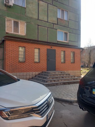 КОМЕРЧЕСКОЕ ПОМЕЩЕНИЕ 95 КВ  М в центре города пр. Университетский (бывший Гагарина) - фото 1