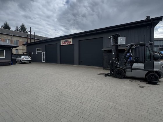 Продаж СТО зі всім обладнанням район авторинку Луцк