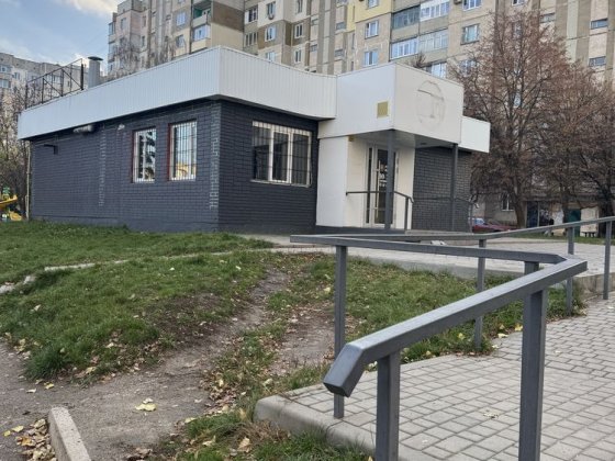 Продається приміщення 113кв, Молодіжний, земля приватизована. Кременчуг