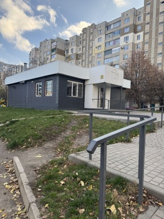 Продається приміщення 113кв, Молодіжний, земля приватизована. - фото 1