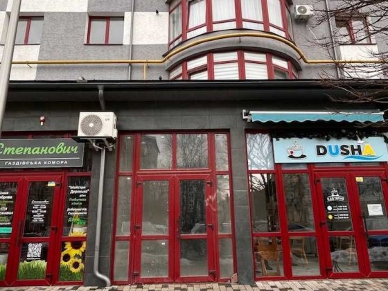 Продаж комерційного приміщення 106,3 кв.м., вул. Європейська,3 Івано-Франківськ