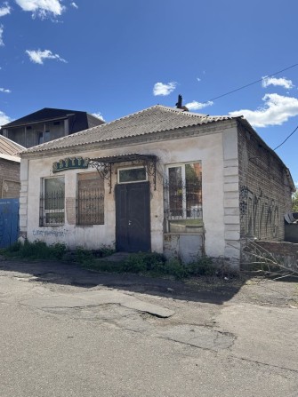 Продаж окремої будівлі, Площа 157,3 м.кв комерційна нерухомість в історичному центрі міста Кривий Рі - фото 1