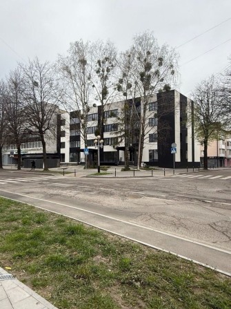 Продаж комерційного приміщення в центрі міста. Без комісії - фото 1