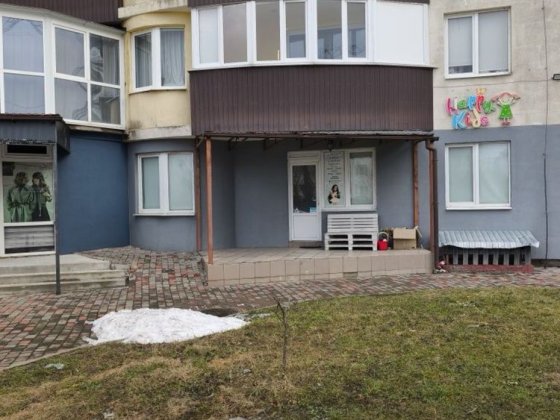 Продаж комерційного приміщення в р-н Чайки! Фасадне! Ровно