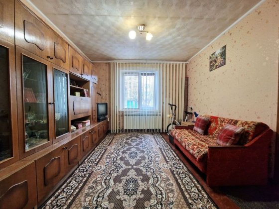Продаж квартири на Харківській !Можна під комерцію