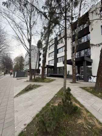 Продаж комерційного приміщення в центрі! - фото 1
