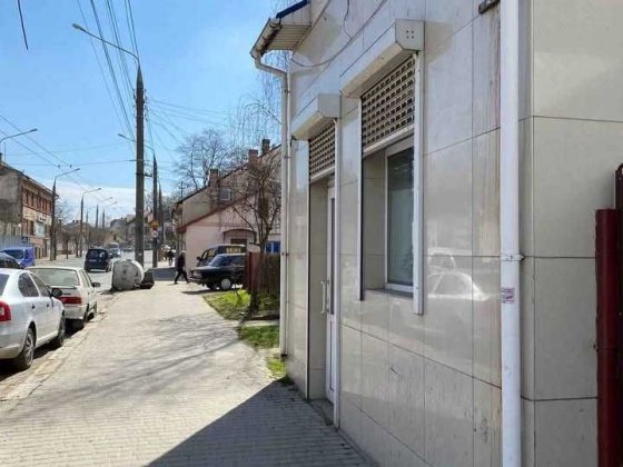 Фасадне приміщення з великим трафіком, вул. Вокзальна 69 Черновцы