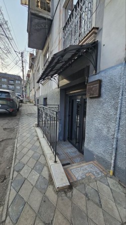 Продаж комерції по вул. Сімовича - фото 1