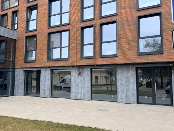 Фасадне приміщення 186 м² ЖК Компас — під прибутковий бізнес Черновцы