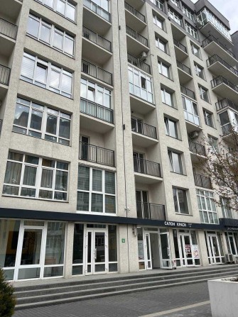 Комерційне приміщення в ЗДАНІЙ НОВОБУДОВІ 75м2 - фото 1