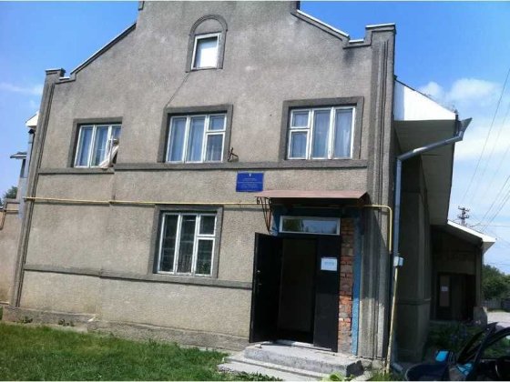 Нежилі будівлі, 476 кв. м, вул. Майданського Костянтина, 1 Черновцы