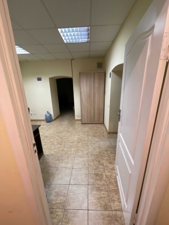 Продам офіс, 70 кв.м в центрі Чернівців - фото 1