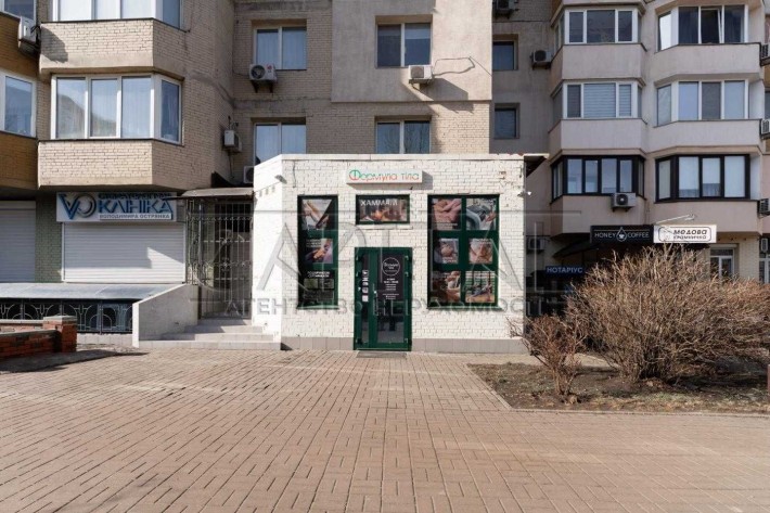 Продажа комерции Фасад (215м2) Дарницький район, пр-т Петра Григоренка , локация - фото 1