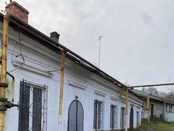 нежитлові приміщення Чернівці, вул.Осипа Маковея, 2 Черновцы