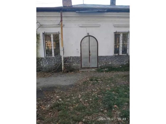 Нежитлові приміщення, 146 кв. м, вул. Осипа Маковея, 2 Черновцы