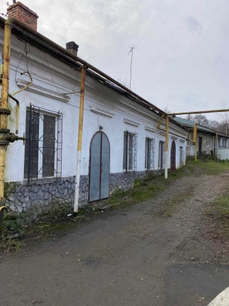 Нежитлові приміщення - м. Чернівці, вул. Осипа Маковея, 2 - фото 1