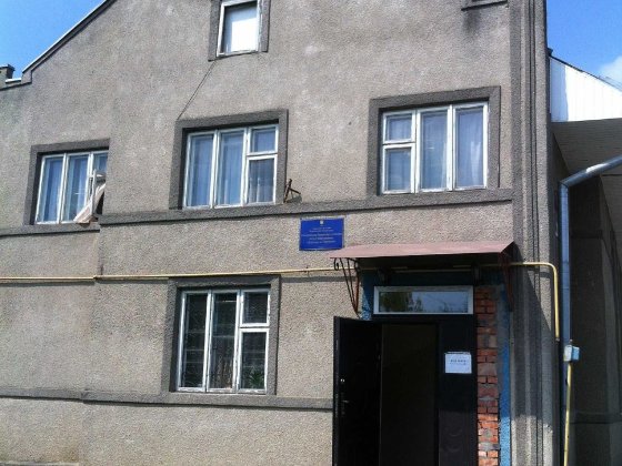 Нежилі будівлі - м. Чернівці, вул. Майданського Костянтина, 1 Черновцы