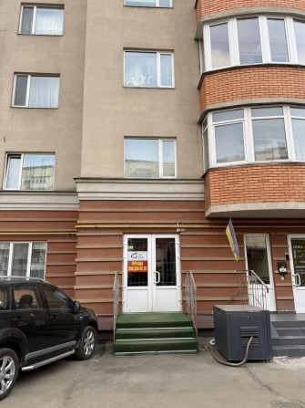 Продаж комерційного приміщення на Проспекті Незалежності - фото 1